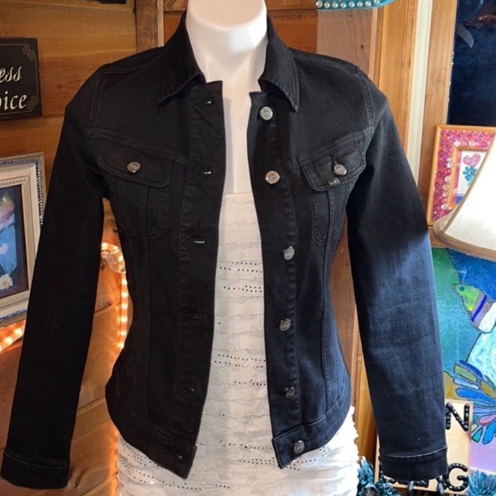 Classic Black Color Denim Jacket - Picture 2 of 5
